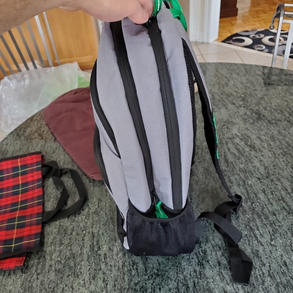 Brand new/unused Adidas black laptop bag - Picture 2 of 3